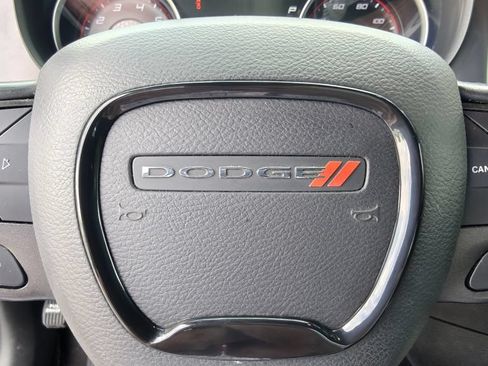 Used 2020 Dodge Charger SXT RWD image 13