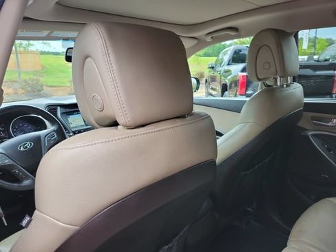 Used 2017 Hyundai Santa Fe Sport FWD image 13