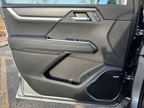 New 2026 GMC Acadia Elevation w/ Black Edition AWD/4WD image 12