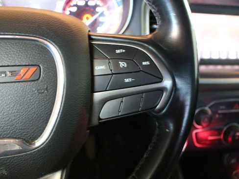 Used 2019 Dodge Charger SXT w/ Leather Interior Group image 25