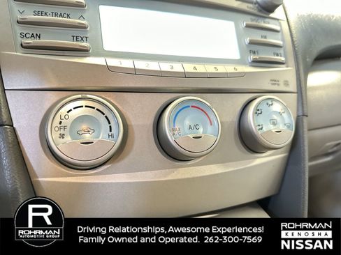 Used 2009 Toyota Camry LE image 8