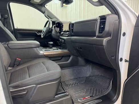 Used 2025 Chevrolet Silverado 1500 LT AWD/4WD image 27
