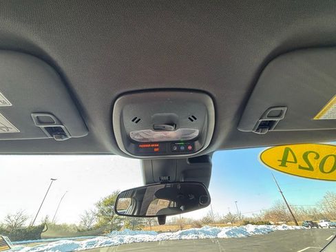 Used 2024 Chevrolet Trax RS w/ Driver Confidence Package image 32