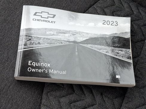 Used 2023 Chevrolet Equinox LT image 27