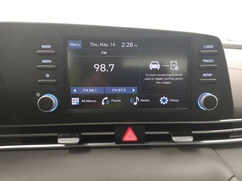 Used 2025 Hyundai Elantra SE FWD image 25