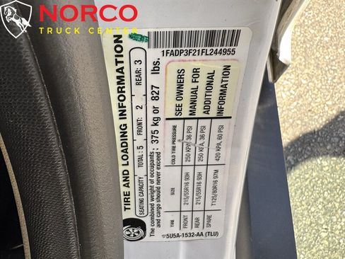 Used 2015 Ford Focus SE FWD image 20