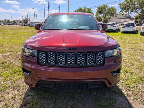 Used 2021 Jeep Grand Cherokee Laredo X RWD image 9