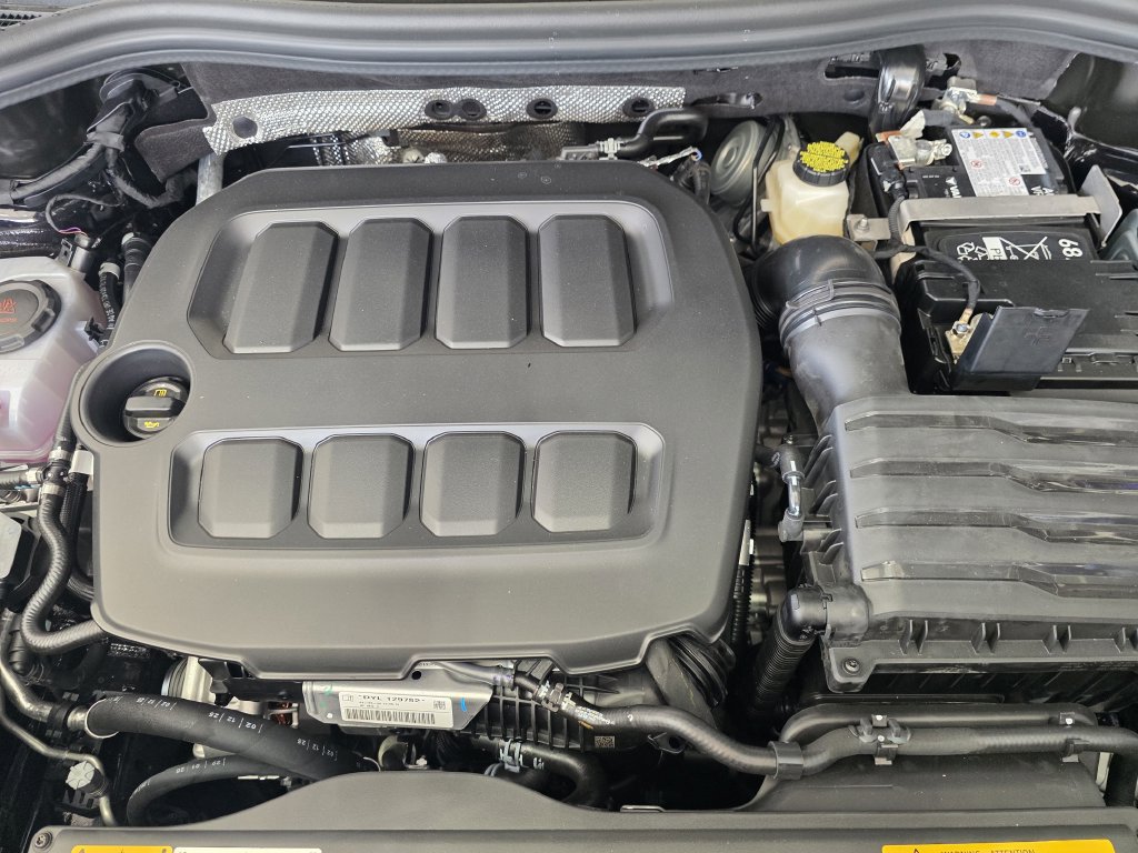 New 2026 Volkswagen Tiguan S FWD image 24