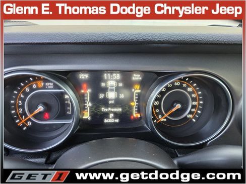 Certified 2021 Jeep Gladiator Willys image 15