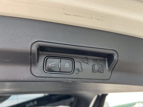 Used 2020 Ford Explorer ST w/ ST Street Pack AWD/4WD image 9