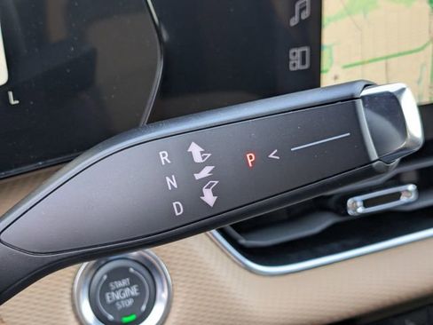 New 2025 Chevrolet Equinox ACTIV w/ Safety and Technology Package image 31