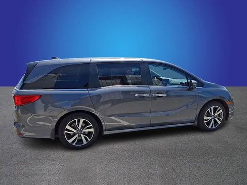 Used 2023 Honda Odyssey Touring image 3