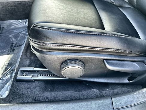 Used 2021 MAZDA MAZDA3 s image 14