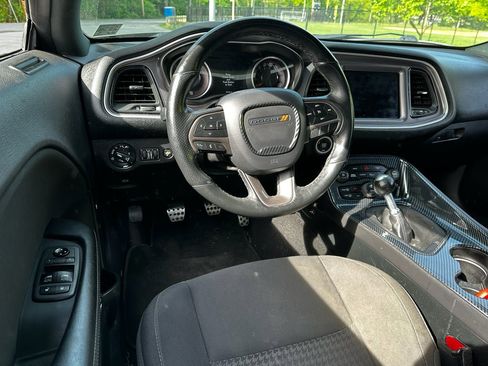 Used 2019 Dodge Challenger R/T Scat Pack w/ Driver Convenience Group RWD image 11