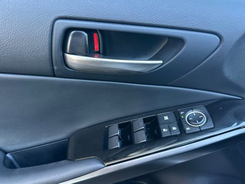 Certified 2025 Lexus IS 350 F Sport image 12