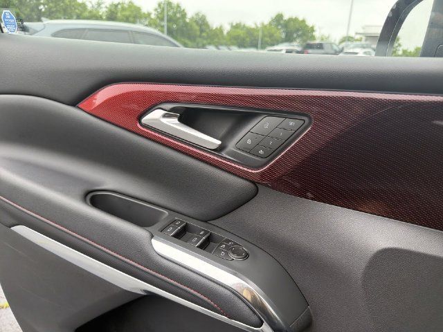 Certified 2026 Chevrolet Traverse RS w/ LPO, Floor Liner Package FWD image 25