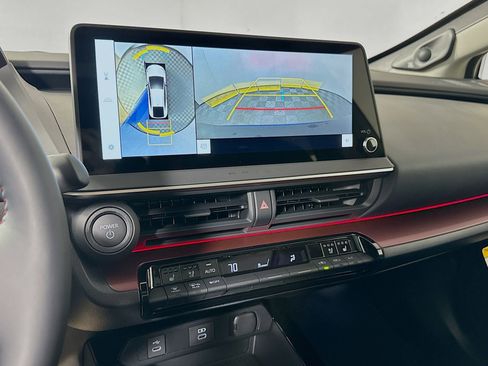 New 2026 Toyota Prius Plug-In Hybrid image 16