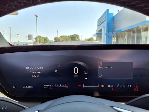 Used 2025 Buick Enclave Sport Touring FWD image 11