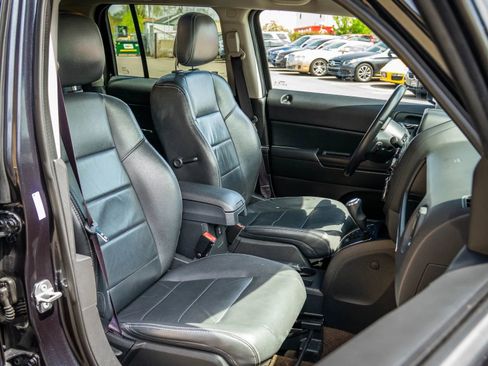 Used 2015 Jeep Patriot High Altitude FWD image 8