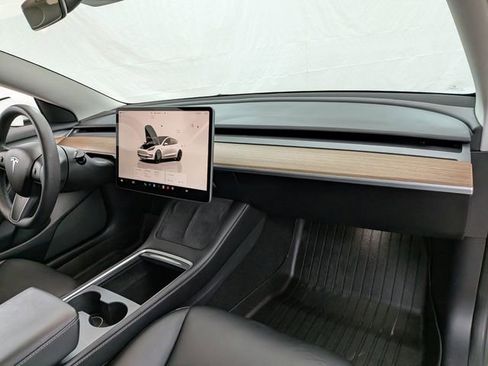 Used 2022 Tesla Model 3 Performance image 24