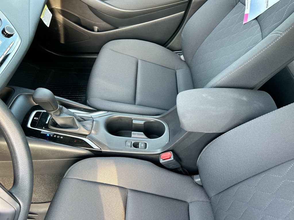 Used 2026 Toyota Corolla LE FWD image 27