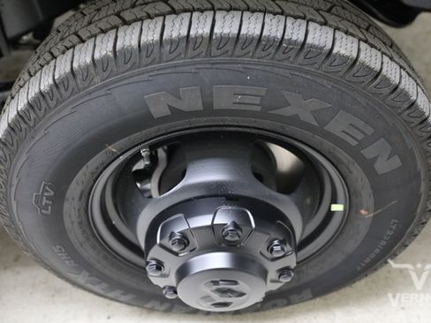New 2026 RAM 3500 Tradesman AWD/4WD image 30