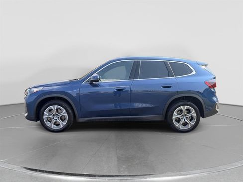 Used 2023 BMW X1 xDrive28i AWD/4WD image 2