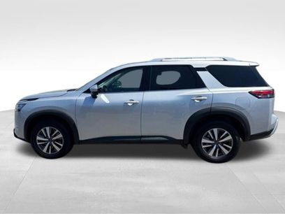 Used 2023 Nissan Pathfinder SL