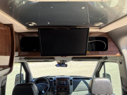 Used 2015 Mercedes-Benz Sprinter 3500 image 30