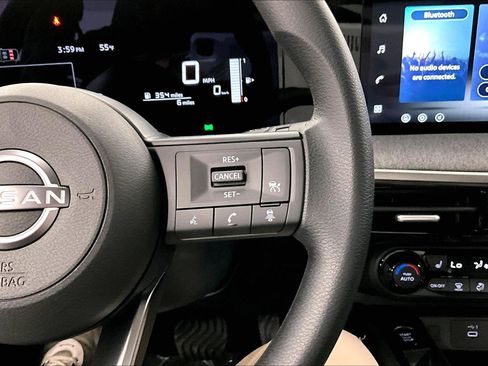 New 2026 Nissan Kicks SV w/ Charging Package FWD image 23