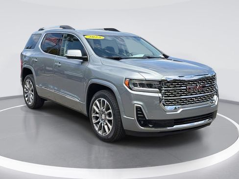 Used 2023 GMC Acadia Denali w/ Denali Technology Package FWD image 1