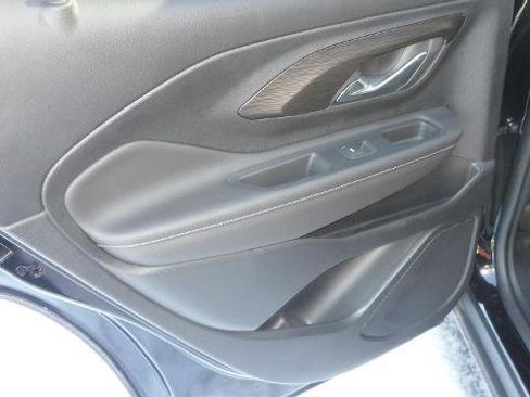 Used 2022 GMC Terrain SLE w/ LPO, Floor Liner Package image 12