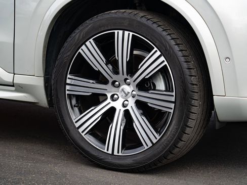 Used 2021 Volvo XC90 T6 Inscription w/ Advanced Package AWD/4WD image 7