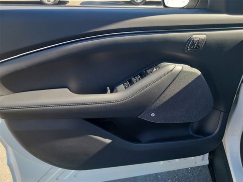 New 2025 Ford Mustang Mach-E Premium image 12