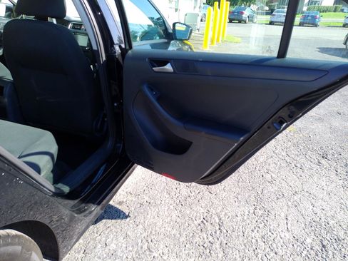 Used 2014 Volkswagen Jetta S FWD image 33
