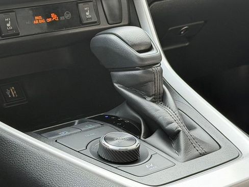 Certified 2025 Toyota RAV4 XLE w/ Convenience Package AWD/4WD image 24