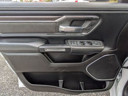 Used 2025 RAM 1500 Laramie image 13