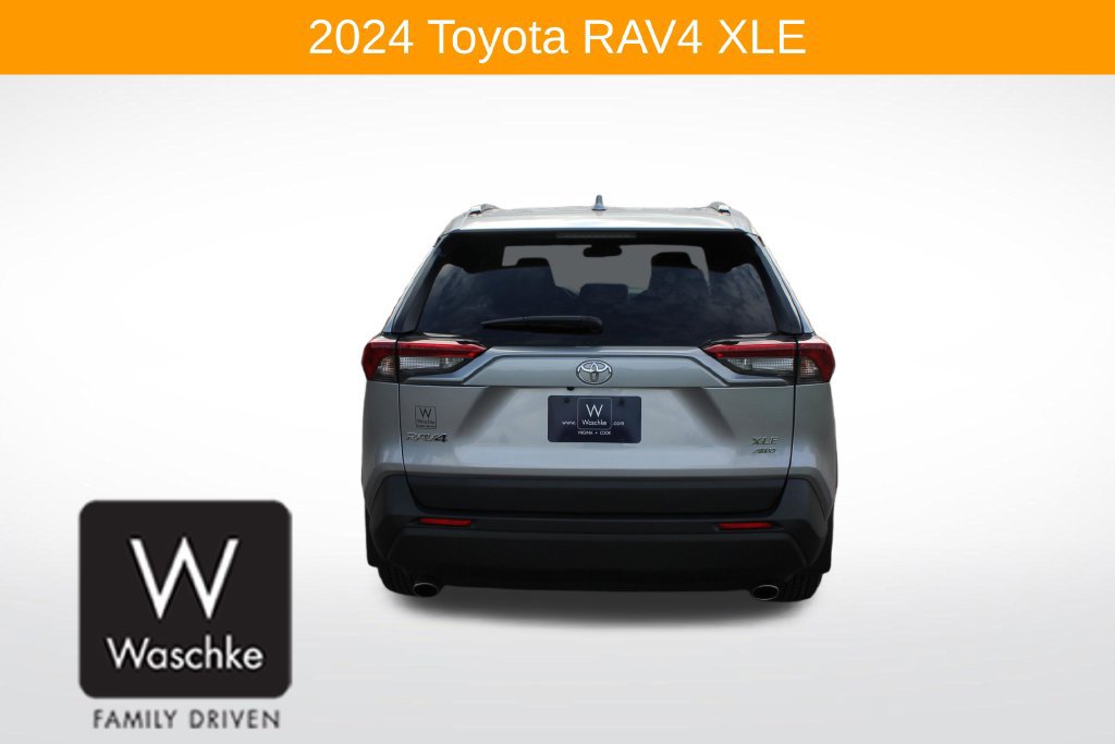 Used 2024 Toyota RAV4 XLE AWD/4WD image 6