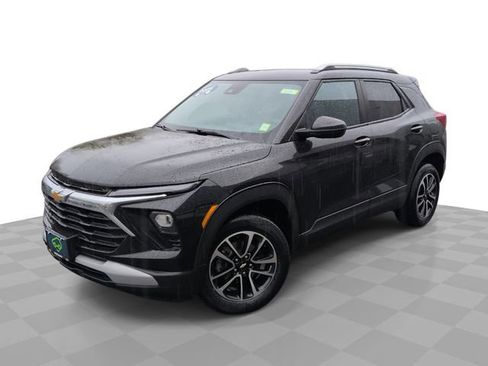 Certified 2025 Chevrolet TrailBlazer LT AWD/4WD image 1