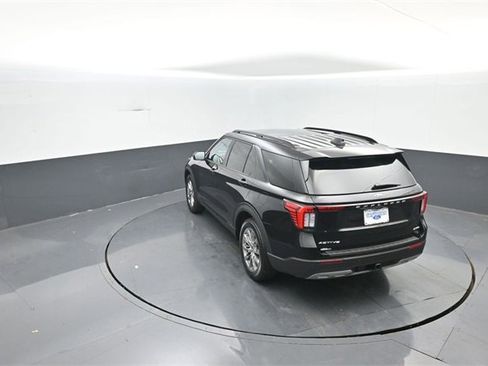 New 2026 Ford Explorer Active w/ Active Comfort Package image 24