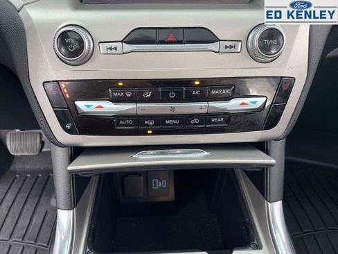 Used 2022 Ford Explorer XLT w/ Equipment Group 202A image 15