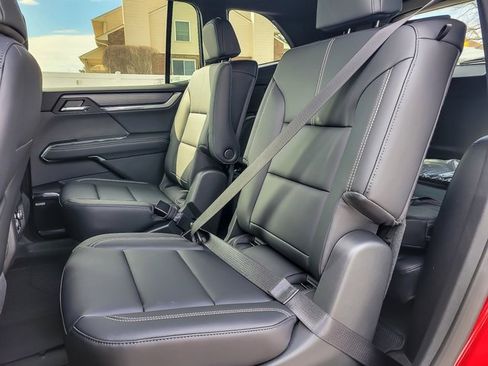 New 2025 GMC Acadia Elevation w/ Elevation Premium Package image 9