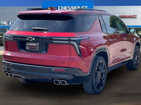 Used 2024 Chevrolet Traverse RS w/ LPO, Floor Liner Package FWD image 6