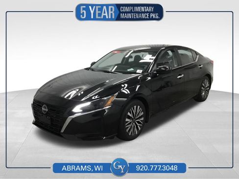 Used 2024 Nissan Altima 2.5 SV w/ SV Premium Package FWD image 1