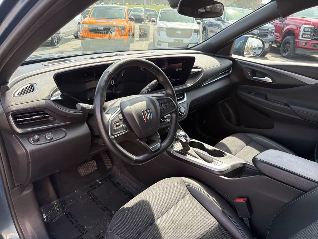 Used 2024 Buick Envista Sport Touring w/ Convenience I Package FWD image 12