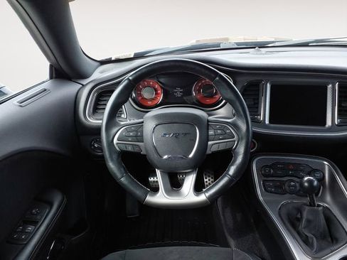 Used 2016 Dodge Challenger SRT Hellcat RWD image 12