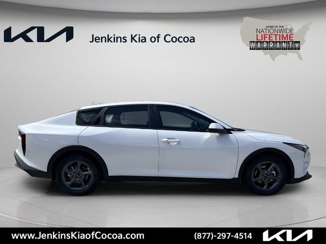 New 2026 Kia K4 FWD image 3