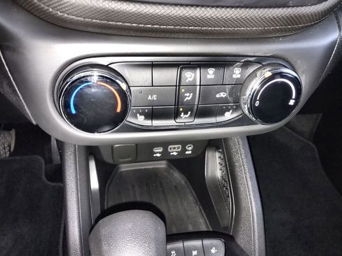 Used 2022 Chevrolet TrailBlazer LT image 18