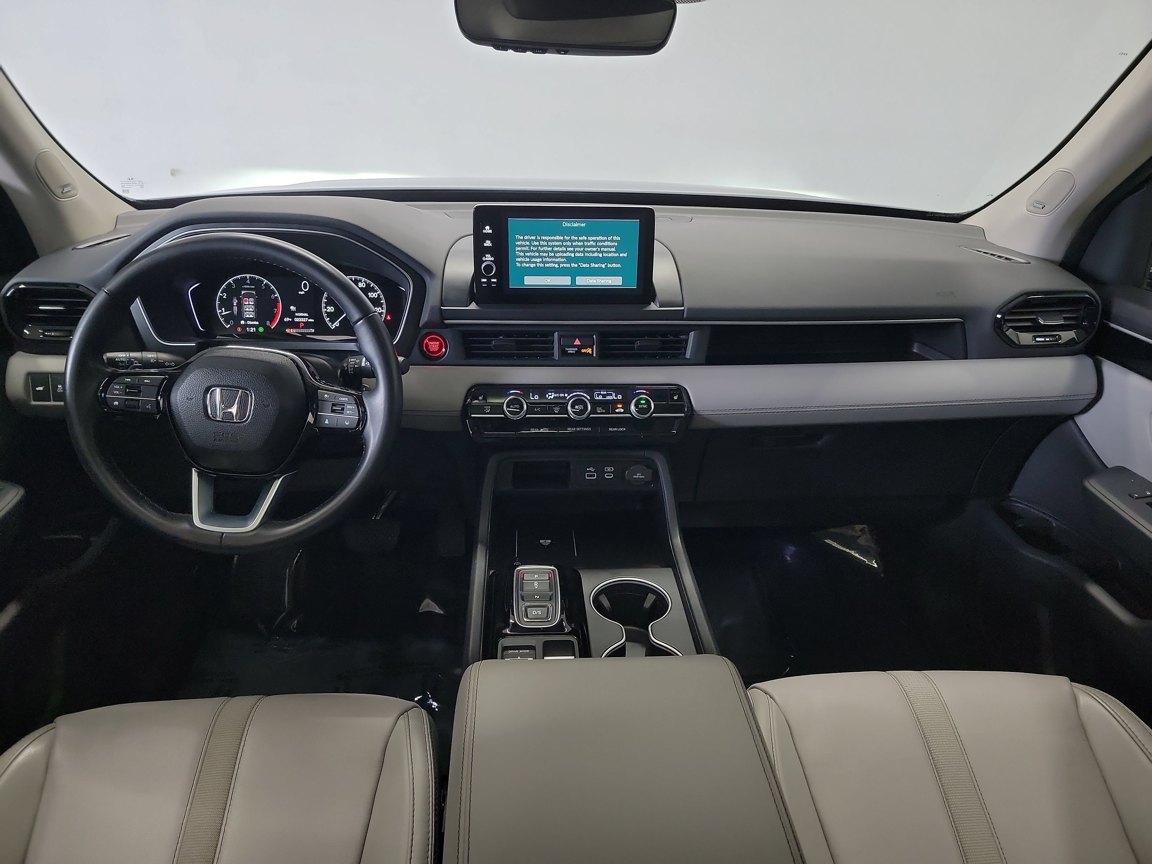 Used 2023 Honda Pilot Touring image 15
