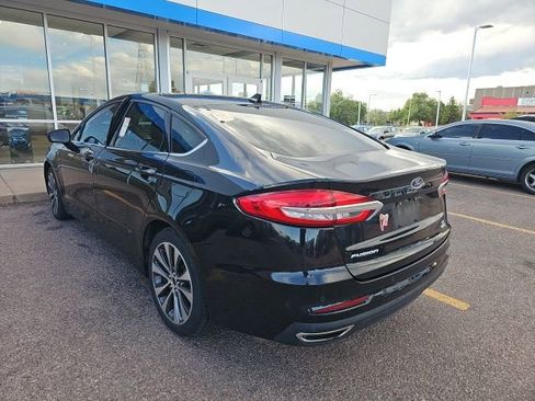 Used 2019 Ford Fusion SE AWD/4WD image 6